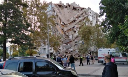 Powerful earthquake jolts Turkey and Greece, killing at least 19