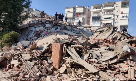 Sismo en Turquía: Tsunami deja daños materiales en la isla de Samos, Grecia