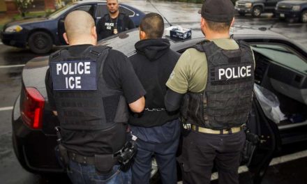 ICE advierte que deportará a indocumentados que se comprometieron a abandonar el país de forma voluntaria y no lo han hecho