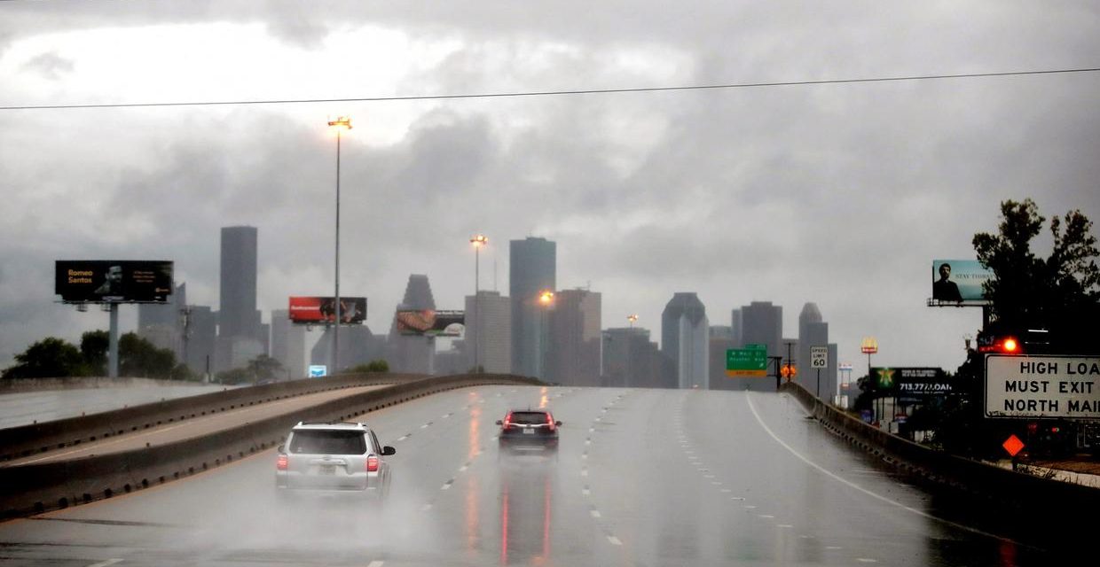 Servicio Meteorológico emite aviso de tormenta severa para el área de Houston