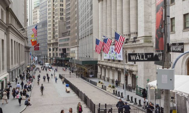 Wall Street rebota luego de fuerte caída