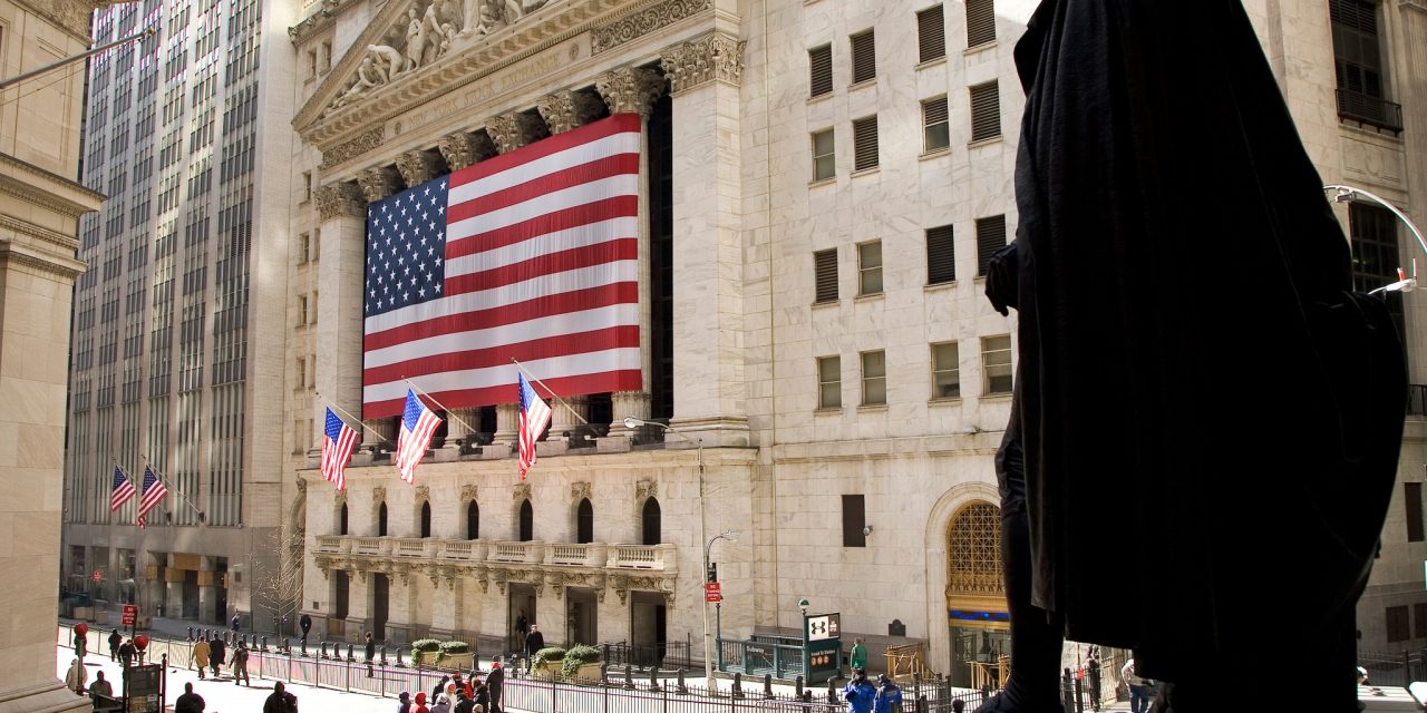 Wall Street cierra en fuerte alza el día de la elección presidencial