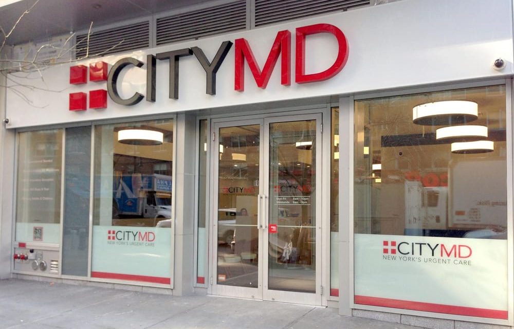 Nueva York: CityMD cerrará temprano debido a filas largas por pruebas COVID y personal trabajando largas horas