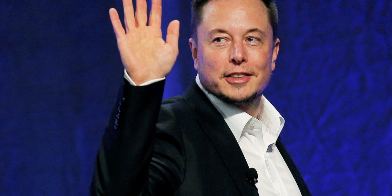 Elon Musk planea atrapar cohetes