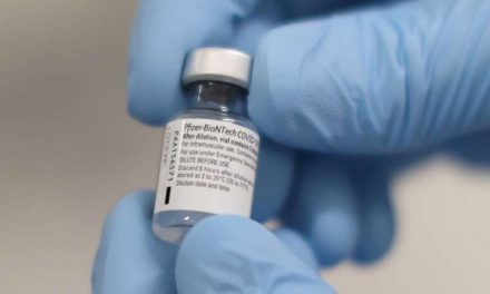 la FDA aprueba la vacuna contra el coronavirus de Pfizer
