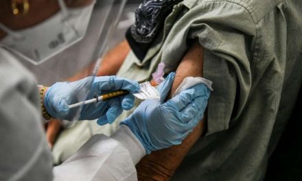 Los estadounidenses recibirán el lunes las primeras vacunas contra el covid-19