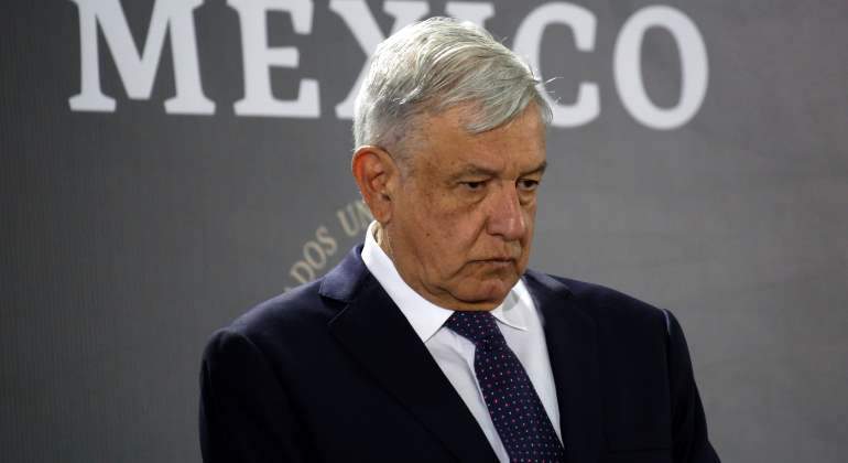 Tras los irresponsables vuelos del presidente de México, Aeroméxico pone en cuarentena a tripulación donde viajó infectado de Covid-19