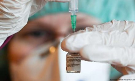 “Un gran fracaso”: lluvia de críticas en Alemania por plan de suministro de vacunas