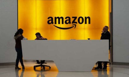 Amazon entra al negocio de los podcasts; compra Wondery