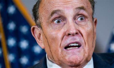 ¡Ya no se quieren! Rudy Giuliani confirma que no defenderá a Donald Trump en su juicio político
