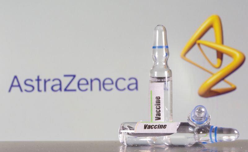 Retraso de AstraZeneca en la entrega de vacunas pone en aprietos a la Unión Europea