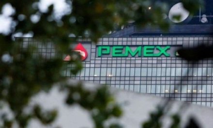 Pemex no alcanza su meta de 2020, producción sigue a la baja