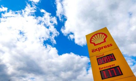 La petrolera Shell acelera sus objetivos de reducción de carbono para 2050