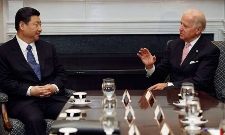 Joe Biden y Xi Jinping intercambian reproches en su primera llamada telefónica
