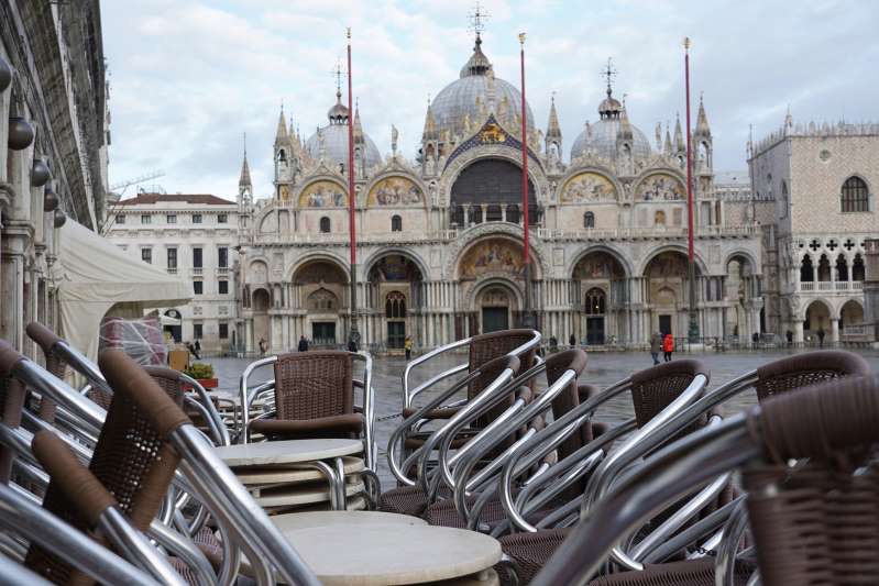 Venecia se transforma con la pandemia: calles vacías y hoteles en venta