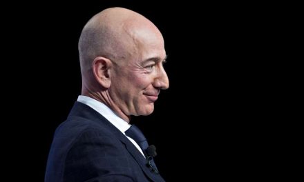 Bezos destrona a Musk como la persona más rica del mundo