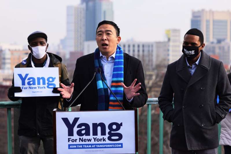 Andrew Yang, candidato a la alcaldía de Nueva York, da positivo de coronavirus