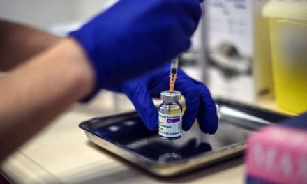 La vacunación en España incorpora las primeras 200.000 dosis de AstraZeneca