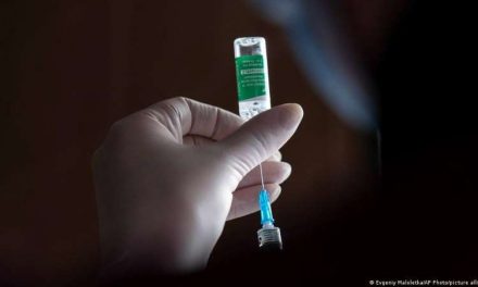 Se acumulan contratiempos para vacuna AstraZeneca en Europa
