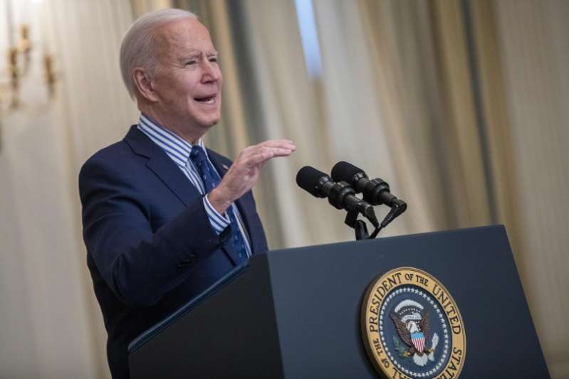 Biden celebra el nuevo plan de estímulo: Es un un “paso gigante” para Estados Unidos
