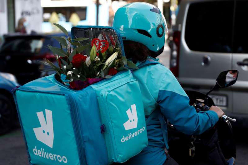 Deliveroo repartirá 18 millones euros entre 36.000 “riders” al salir a bolsa