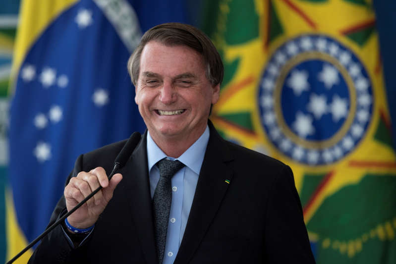 Bolsonaro dice que “sólo Dios” lo saca de la Presidencia de Brasil