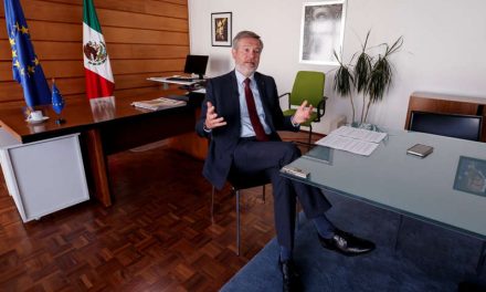 Embajador de UE admite preocupación empresarial por reformas de López Obrador