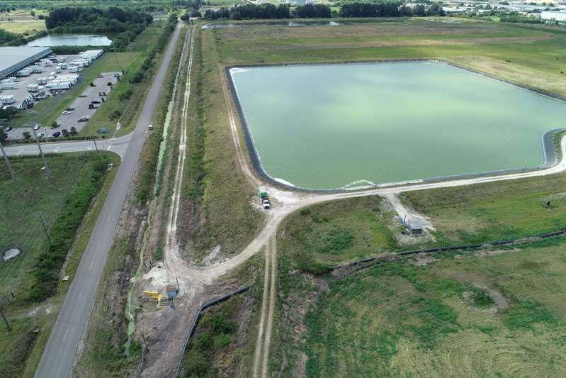 Florida lucha contrarreloj para evitar una catástrofe medioambiental de aguas residuales