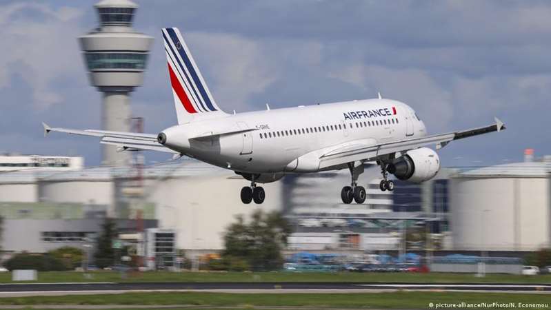 Francia inyectará 4.000 millones de euros en Air France y se convertirá en su accionista mayoritario