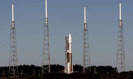 Lanzan desde Estados Unidos un satélite que alerta sobre envío de misiles