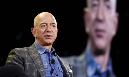 Amazon inicia una nueva etapa. Jeff Bezos deja las riendas de la empresa que fundó hace 27 años