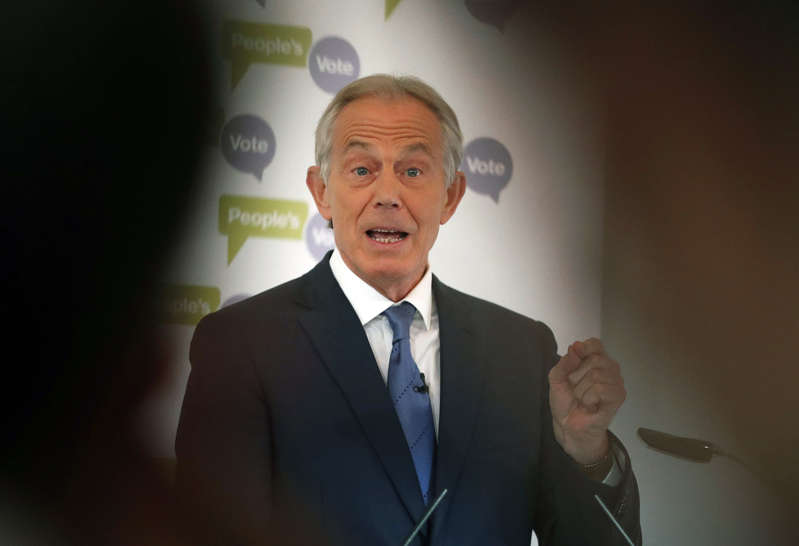 Blair critica retiro de Estados Unidos de Afganistán