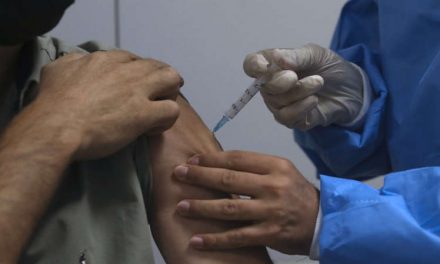 ¿Quiénes son elegibles para recibir la tercera dosis de la vacuna?