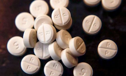 Muertes por sobredosis de drogas alcanzan récord en Estados Unidos. a medida que opioides sintéticos y pandemia causan estragos