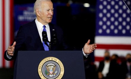 Biden ordena que Estados Unidos deje de financiar proyectos combustibles fósiles altos en carbono en el extranjero