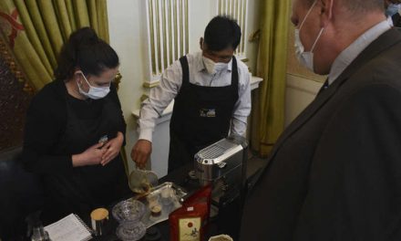 Bolivia organiza una subasta internacional de café para captar los mejores precios