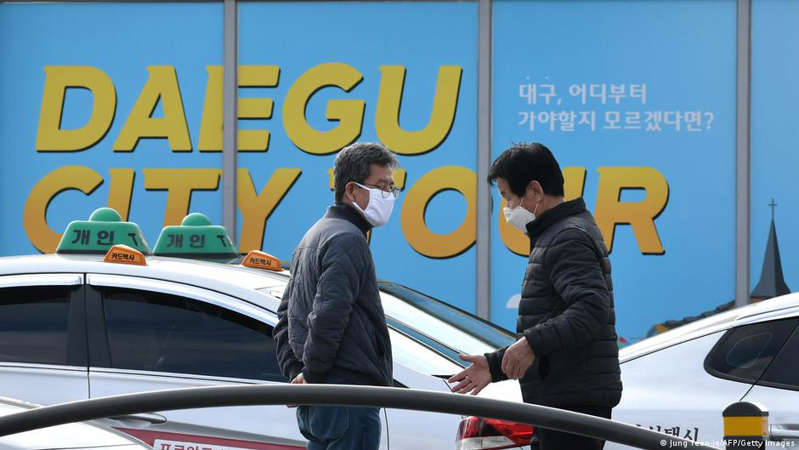 Corea del Sur vuelve a endurecer restricciones por COVID-19