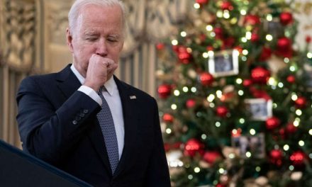 ¿Por qué tiene esa tos el presidente Joe Biden?