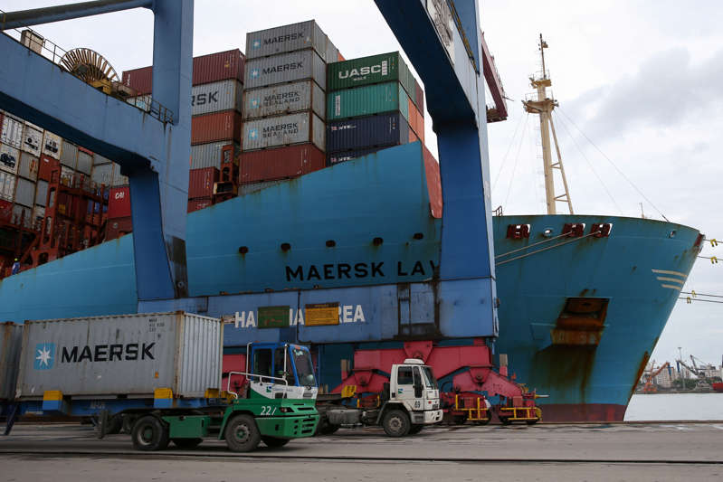 Grupo naviero Maersk espera que persistan retrasos en transporte de carga
