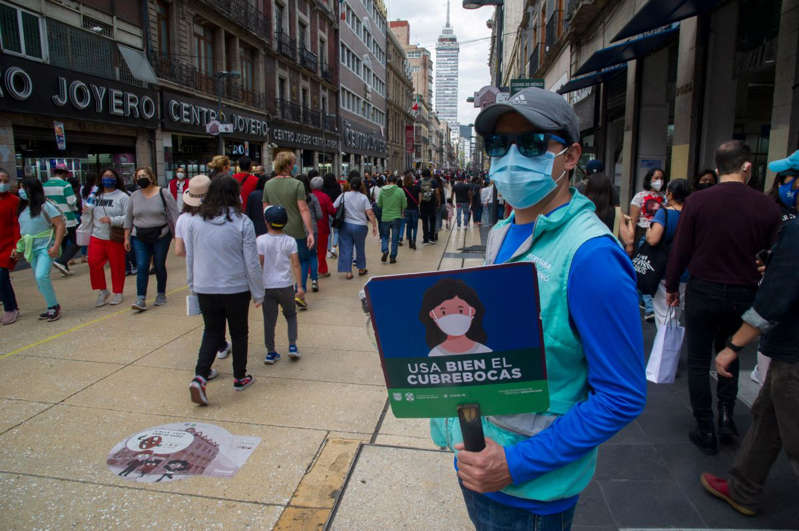 México duplica el número de contagios diarios en menos de una semana. Ya no hay control sobre números reales de la pandemia