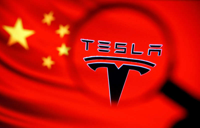 Tesla recibe críticas por abrir una sala de exposiciones en la región china de Xinjiang
