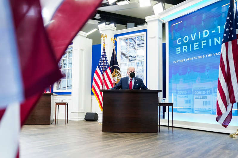Biden pide estar alerta pero no alarmados por el coronavirus