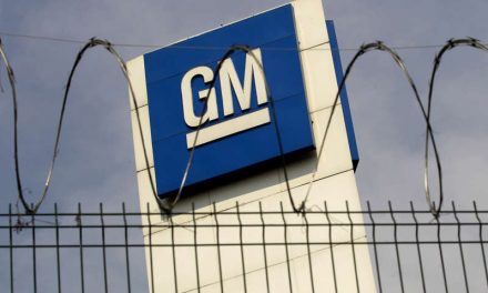 Las ventas de GM en EE.UU. cayeron un 12,9 % en 2021 por la crisis de chips