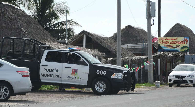 Regalan al gobernador de Veracruz, México nueve cadáveres con huellas de tortura en una carretera