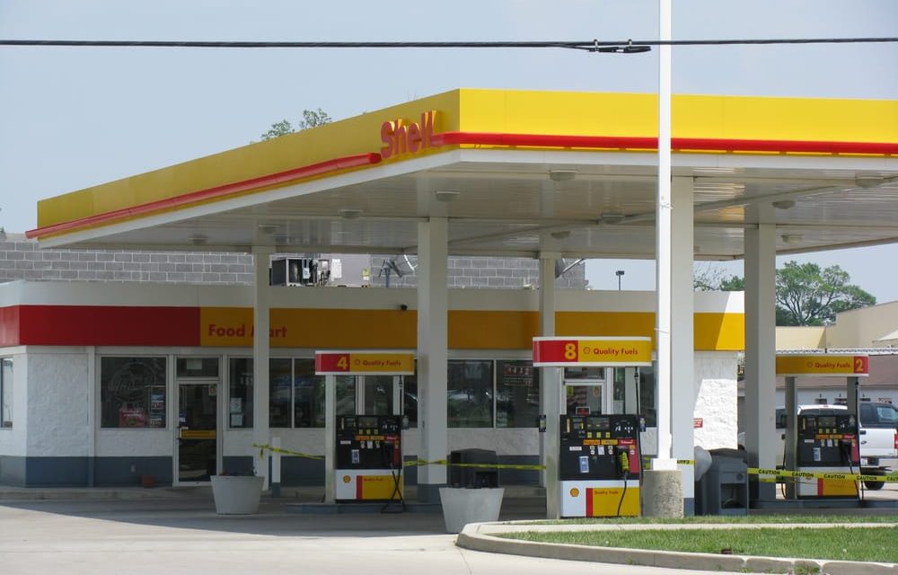 Precio promedio de gasolina aumenta 1 centavo en Estados Unidos
