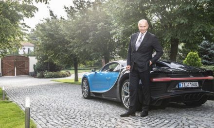 Alemania critica a magnate checo por conducir a 414 km/h