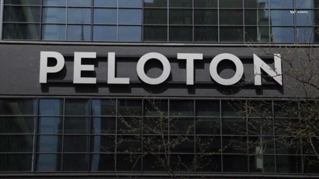 Peloton recorta 2,800 empleados y remplaza a su CEO