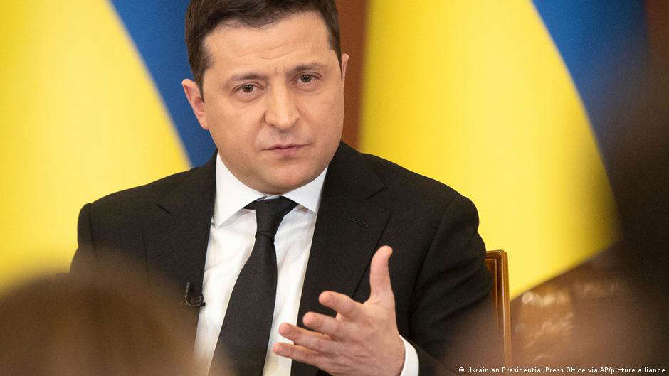 Presidente de Ucrania considera que alertas sobre invasión rusa “provocan pánico”