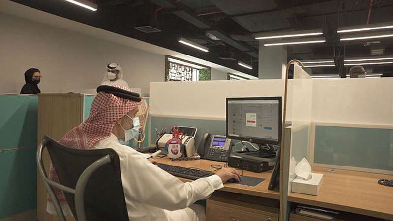 Emiratos Árabes cambia la semana laboral y la reducen