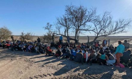 Patrulla Fronteriza halla a 107 migrantes nicaragüenses en sector de Del Río
